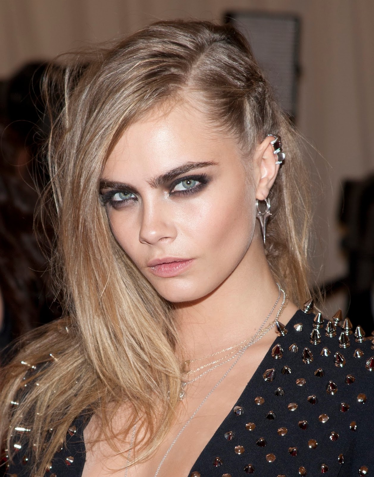 Cara Delevingne Wardrobe Malfunctions Hot Cleavage Show Off Sexy HQ ...