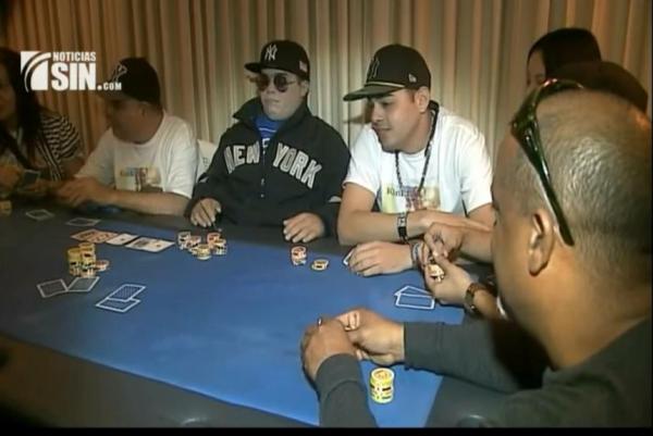 Dead-mans-hand-Puerto-Rican-man-plays-poker-at-his-own-wake.jpg