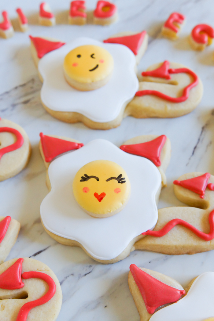 deviled eggs decorated cookies | tutorial from bakeat350.net