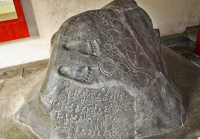 13 Nama Prasasti Peninggalan Agama Hindu di Indonesia ~ Ruana Sagita