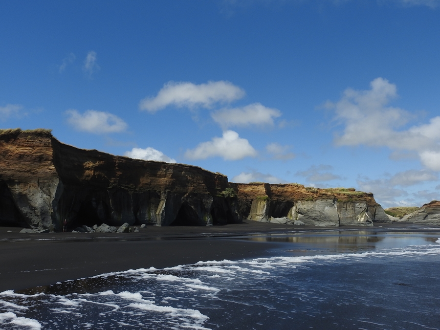 photographing New Zealand Waverley Beach and Merry Christmas