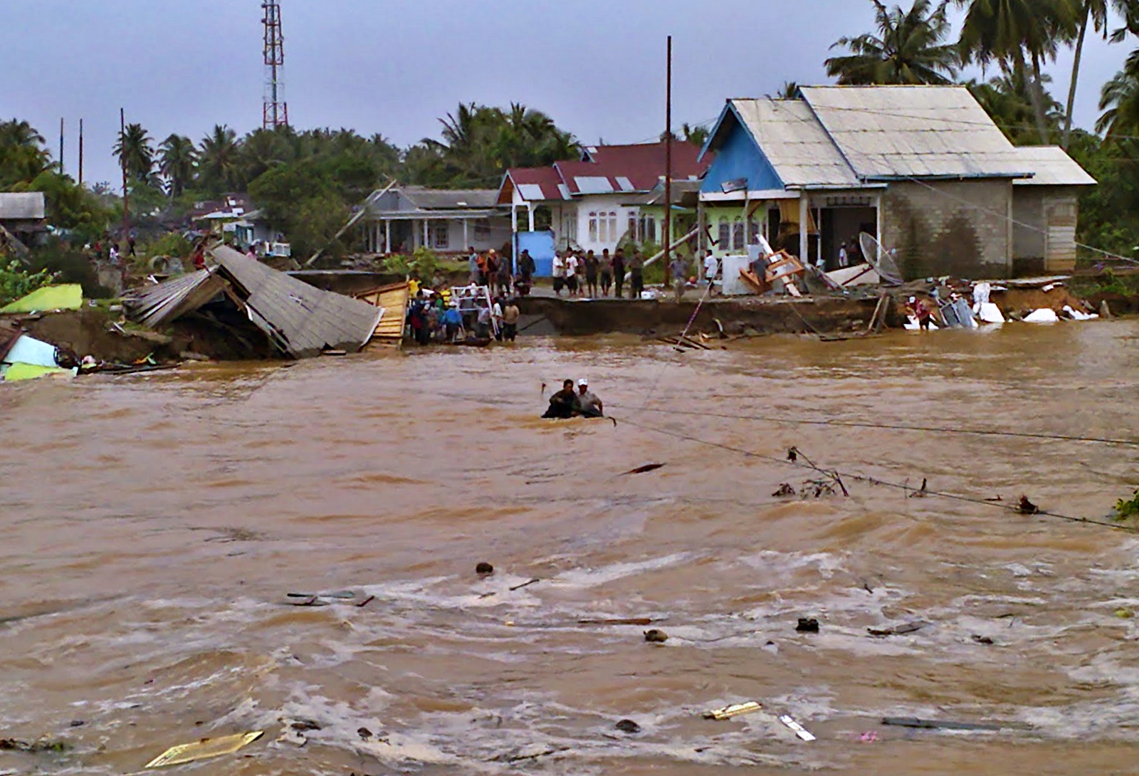 MENGAPA TERJADINYA BANJIR