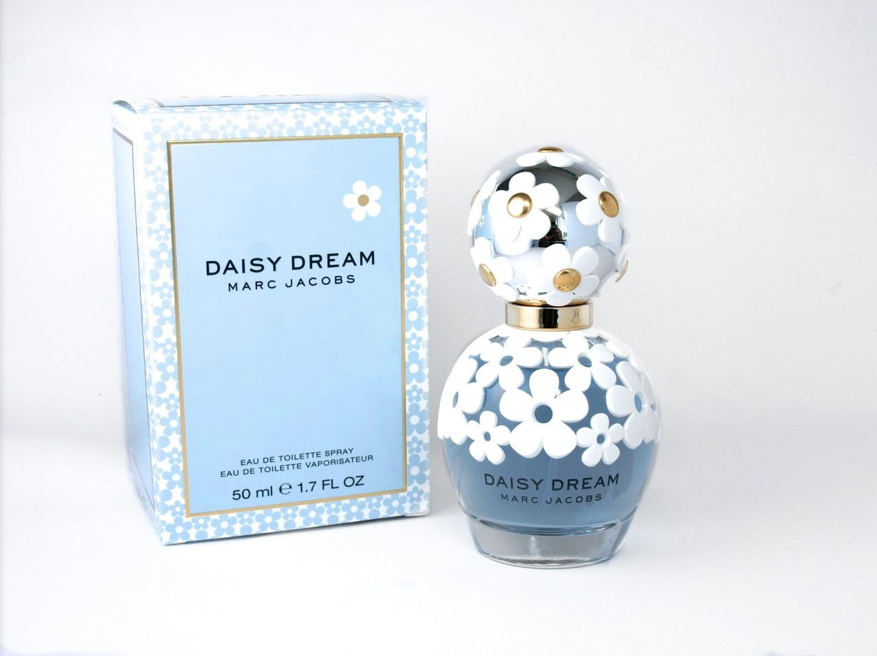 Marc Jacobs Daisy Dream Eau de Toilette: | The Happy Sloths: Beauty, Makeup, and Skincare Blog with Reviews and Swatches