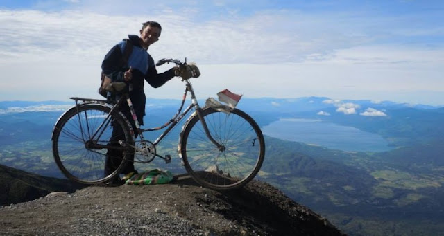 Unik, Kisah Pendaki Taklukkan 27 Puncak Gunung dengan Sepeda Onthel Pertiwi Nusantara Unik, Kisah Pendaki Taklukkan 27 Puncak Gunung dengan Sepeda Onthel Pertiwi Nusantara