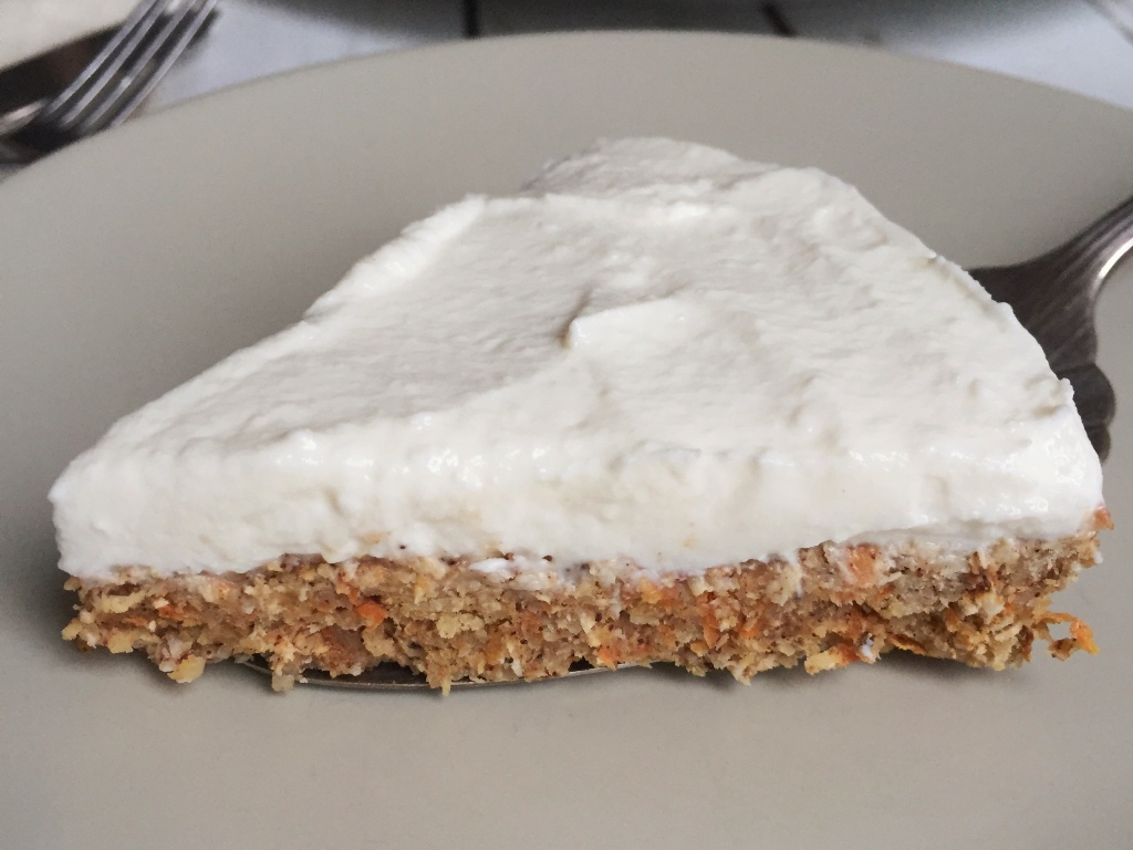 HİNDİSTAN CEVİZLİ VE HAVUÇLU PASTA (RAFİNE UNSUZ VE ŞEKERSİZ) Ayla Demir