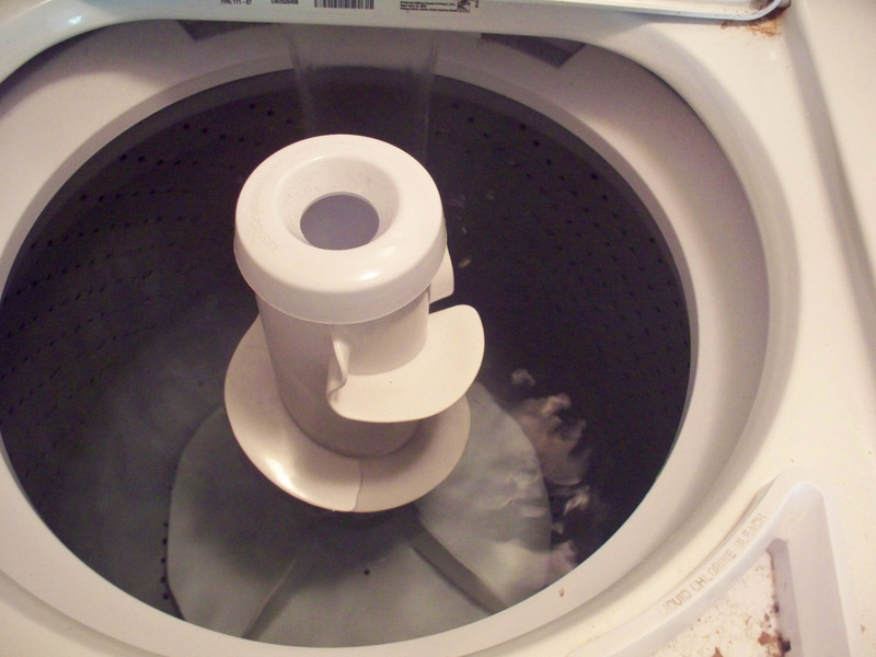 Young Texan Mama: How to Clean a Washing Machine Without Bleach