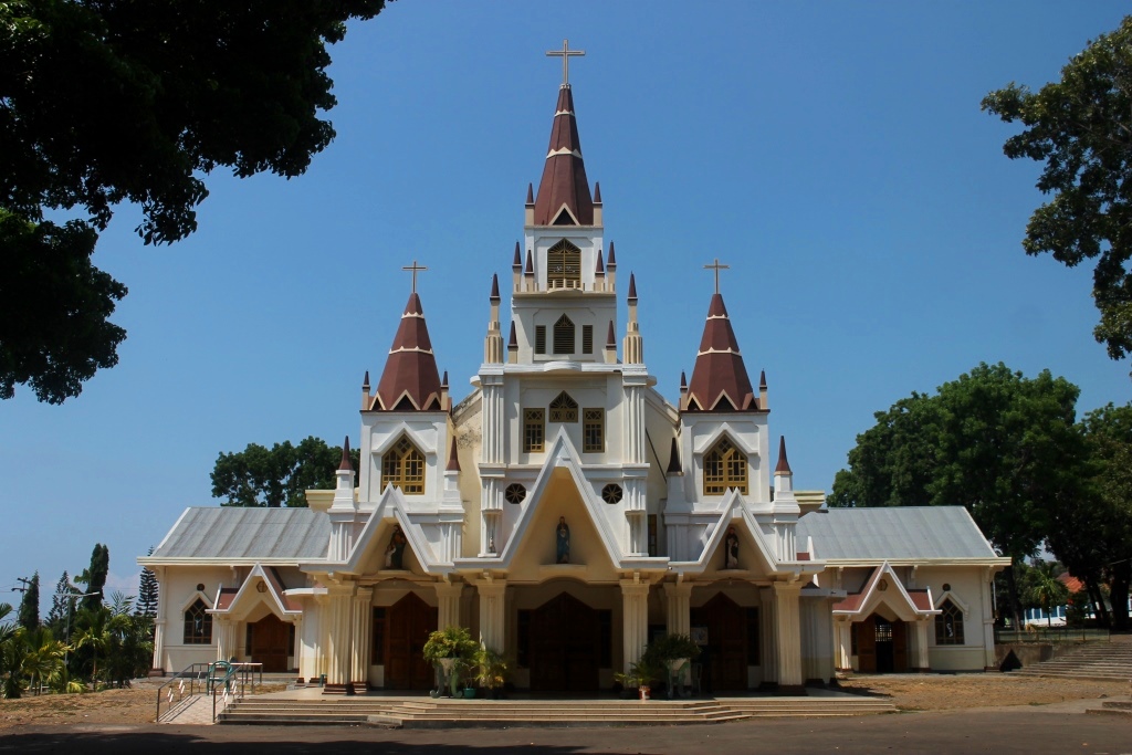 Fotografi Gereja Katolik di Indonesia: Gereja Katedral Reinha Rosari