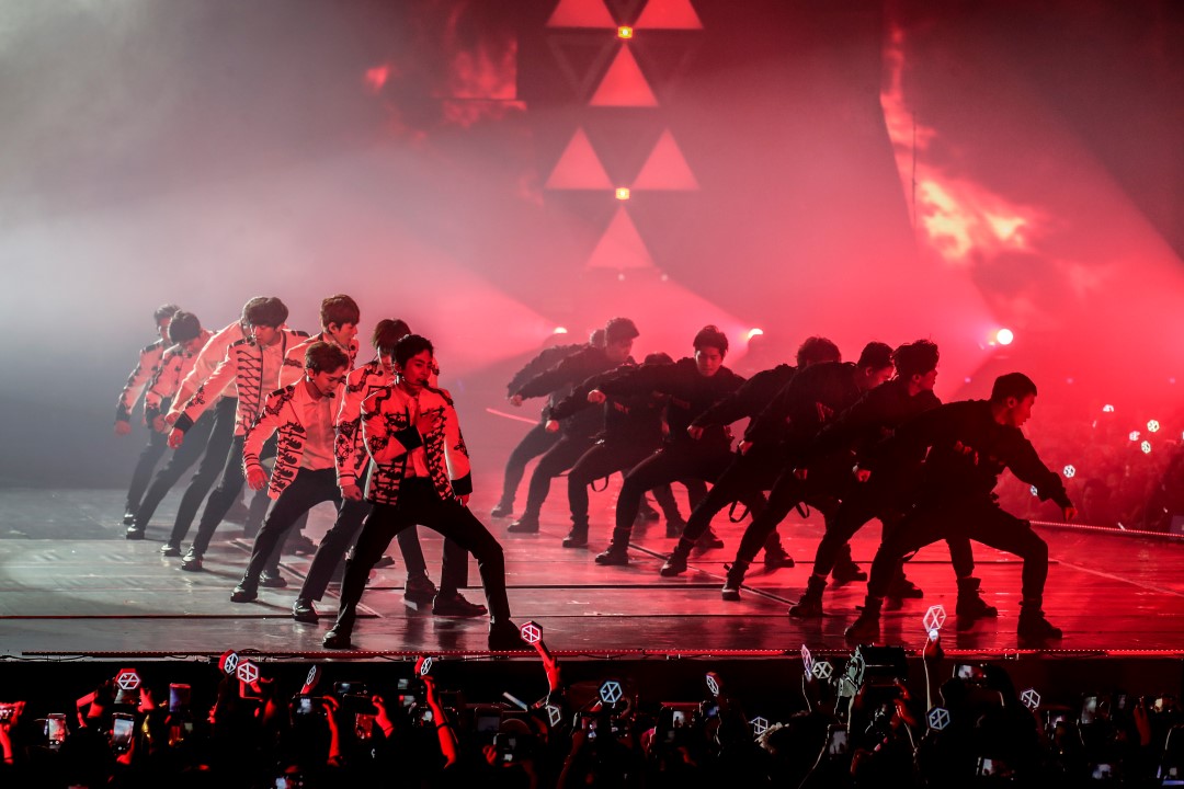 EXO shows off their “Power” at soldout concert in Malaysia TheHive.Asia