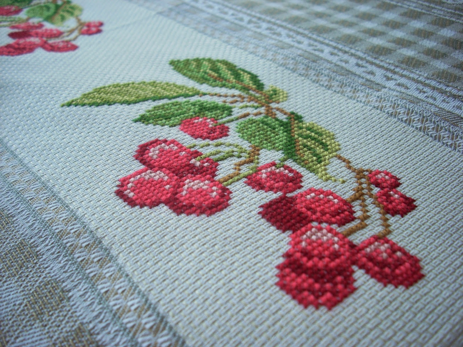 Heritage Lace Strofinaccio Vintage Con Tema Giardino – 45,7x66 Cm – Canovaccio Con Toppa Pacchetto Semi E Orlo Increspato