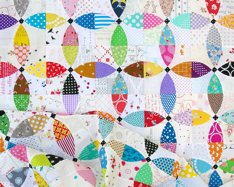 Flowering Snowball Quilt 2 - Work in Progress | © Red Pepper Quilts