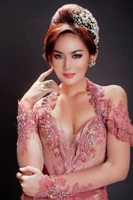 Maria Selena The Beauty Of Miss Universe Indonesia 2012