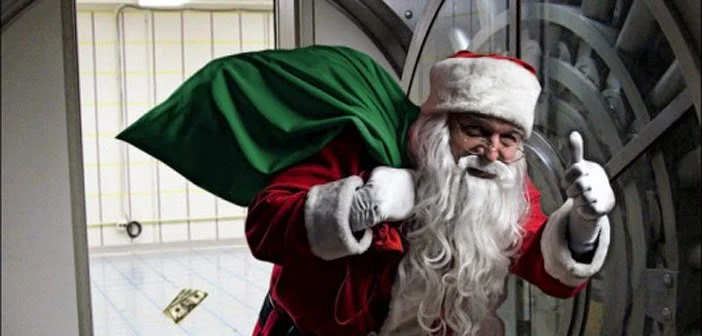 Δραπέτης των φυλακών ντύθηκε Άγιος Βασίλης και λήστεψε εμπορικό κέντρο στα Τρίκαλα