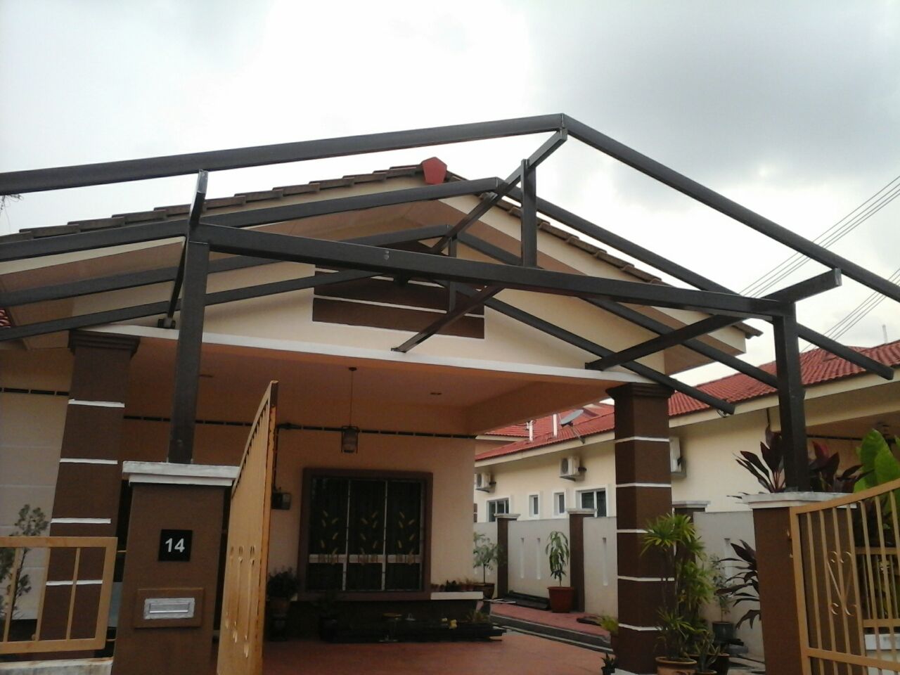 AWNING PAGOLA DAN GRILL NILAI MEMASANG SET AWNING GENTING BENTUK A