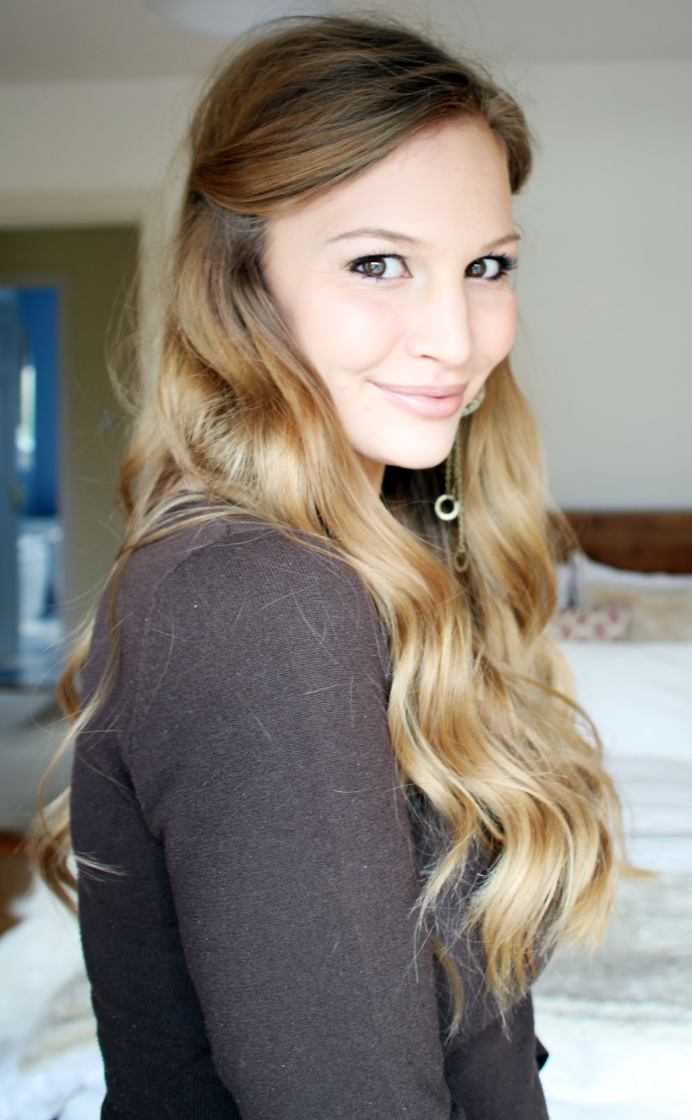 Princess Wavy Hair Tutorial! | Anna Saccone Joly