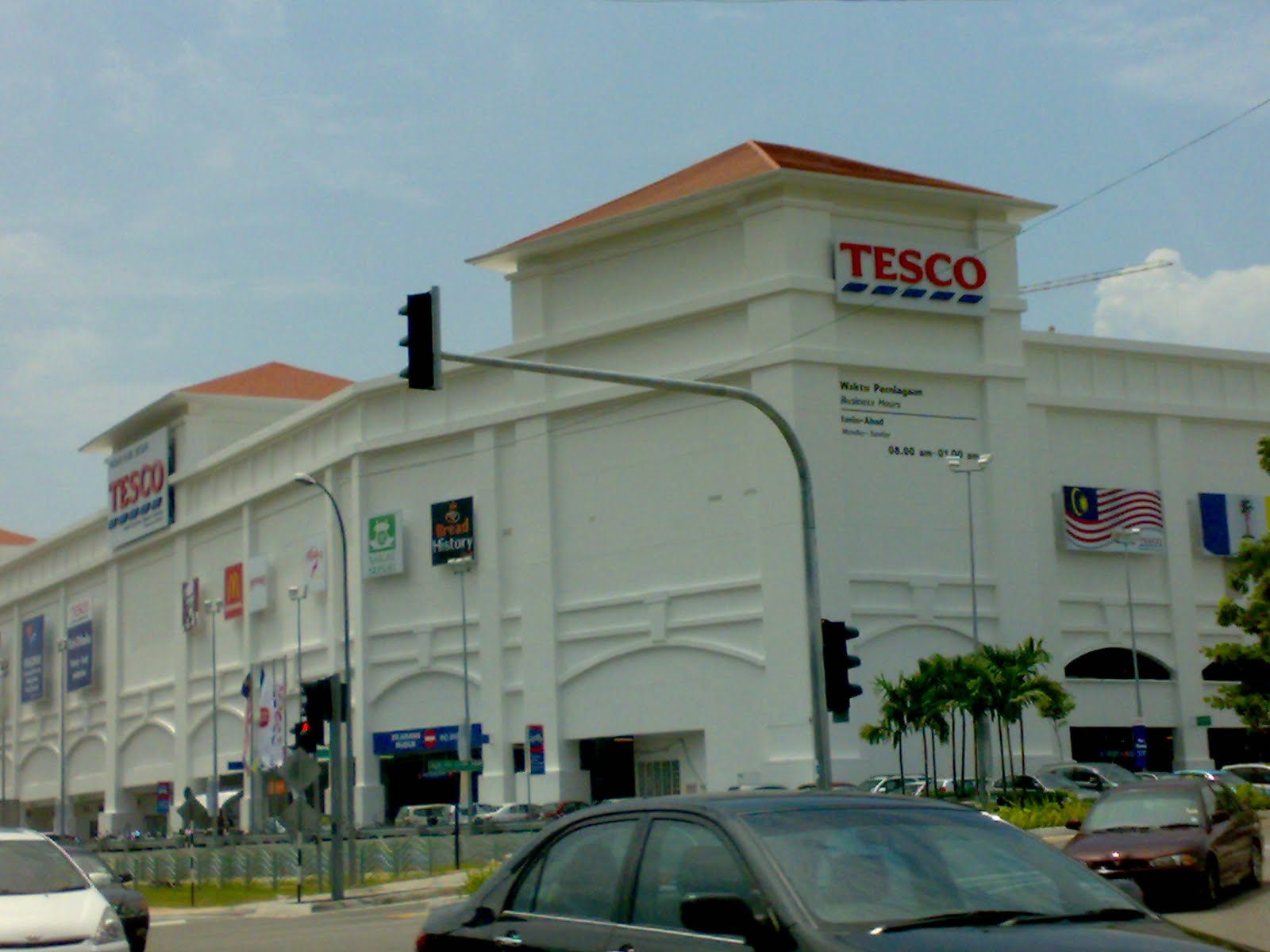 Gabe is Blogging Tesco Tanjung Tokong