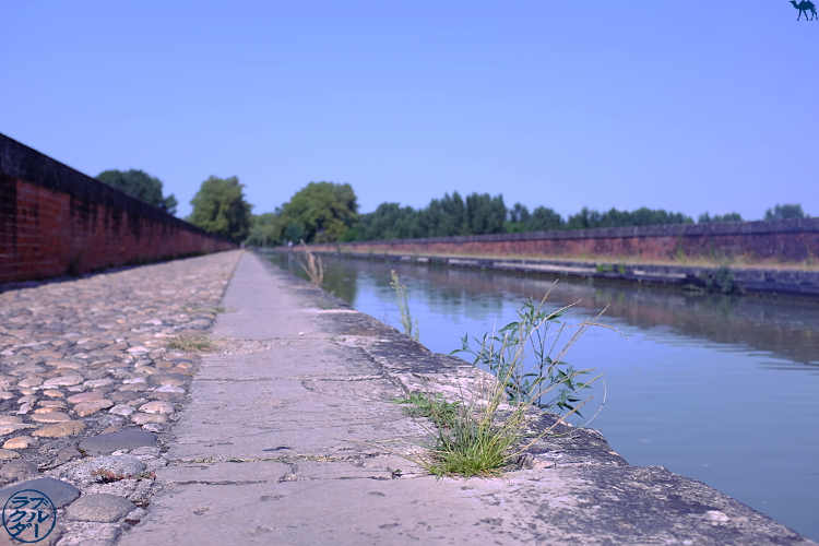 Le Chameau Bleu - Blog Voyage à Vélo sur le Canal des deux Mers - Pont Canal de Cacor Moissac le Tarn Et Garonne Le Chameau Bleu - Blog Voyage à Vélo sur le Canal des deux Mers - Pont Canal de Cacor Moissac le Tarn Et Garonne