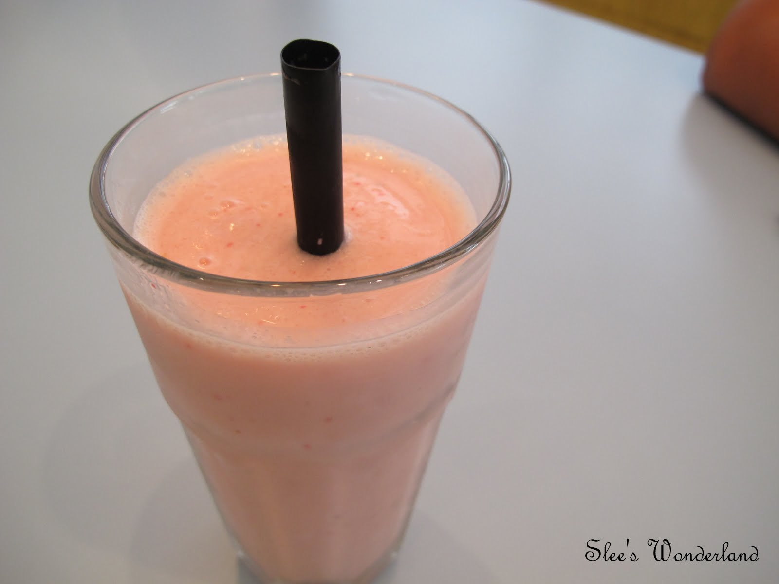 Slee's Wonderland Marmalade cafe Publika