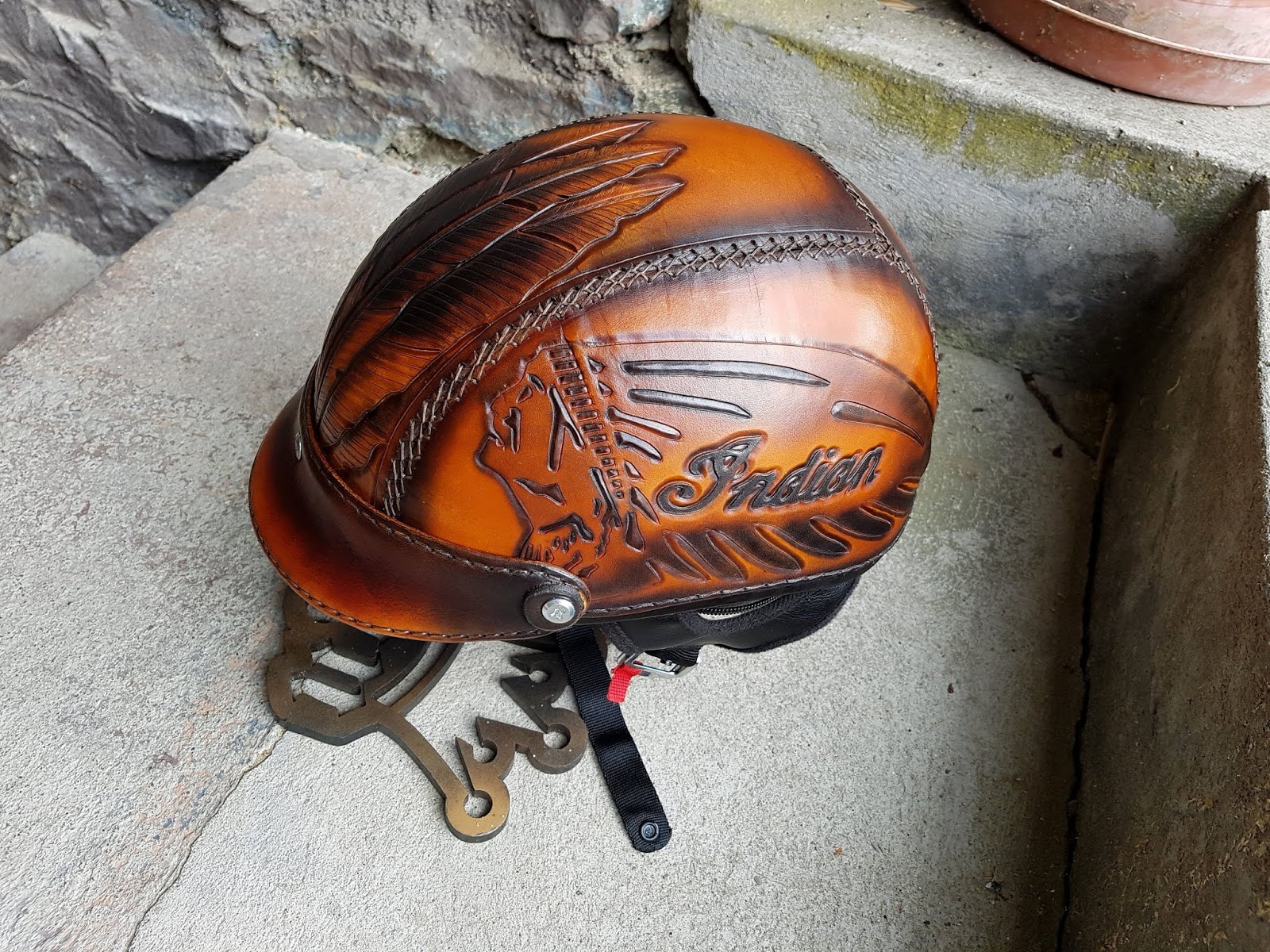 Noggdesign Indian helmet