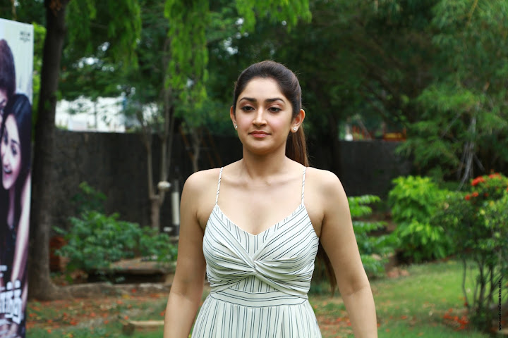 Sayyeshaa Saigal at Ghajinikanth Press Meet