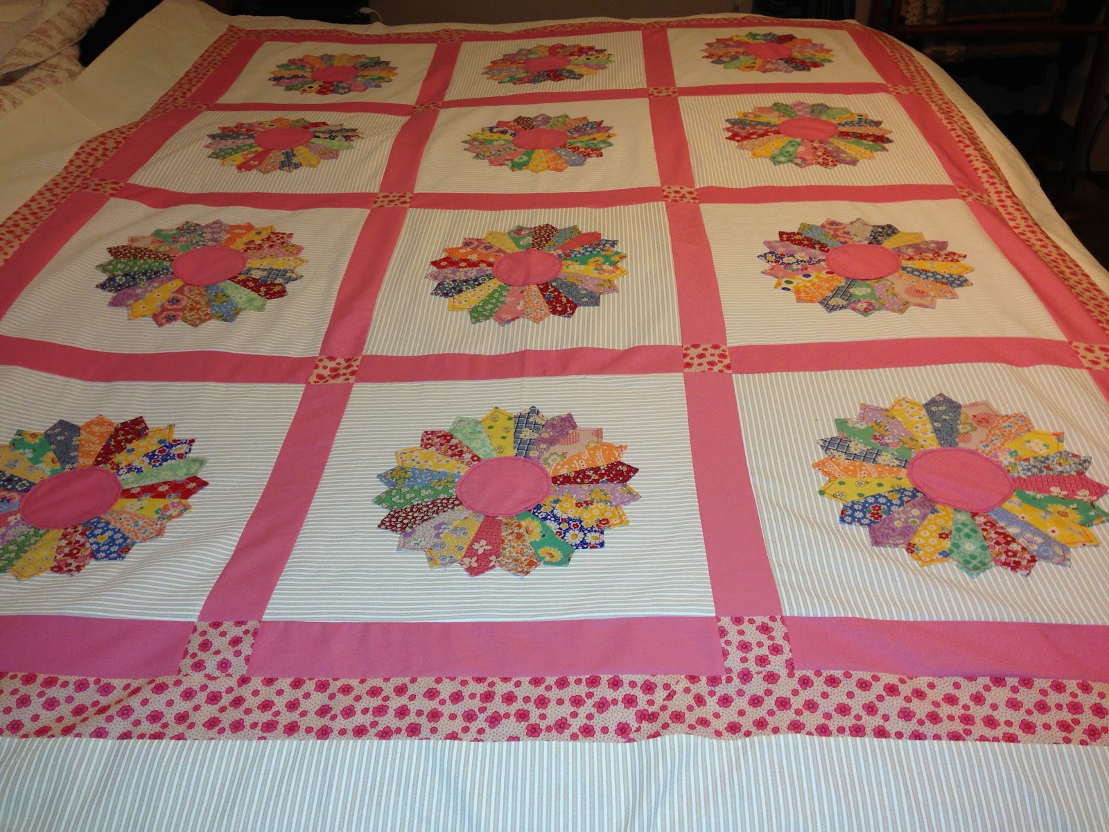Wren's Nest Dresden Plate Quilt Top Completed