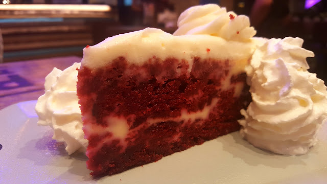 food blogger Dubai state 88 red velvet cake