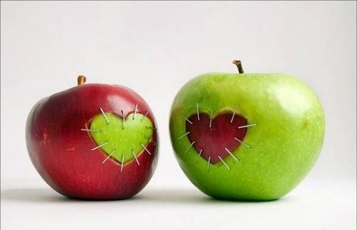 apple in love
