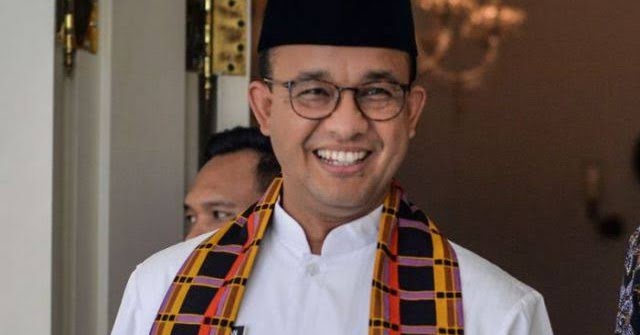 Barakallah Fii Umrik Pak Gubernur Tetaplah Menjadi Anies Baswedan yang