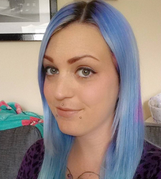 Annabelle Violaceous Lunatik Hair Dye Review This Was My Hair Before I Bleached Roots Tried To Get Old Colour After Many Years Of Diffe Dyes The Main Part A Pale Blue
