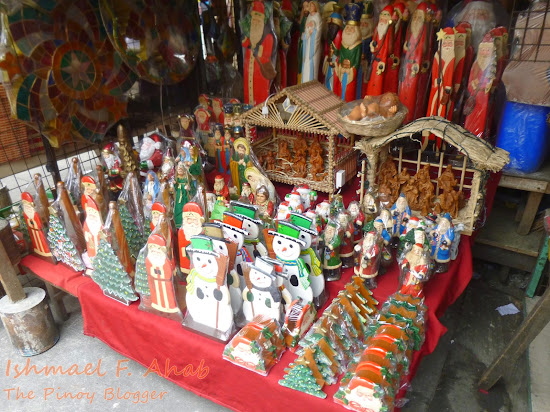 Souvenirs from the shops under Quezon Bridge, Quiapo District