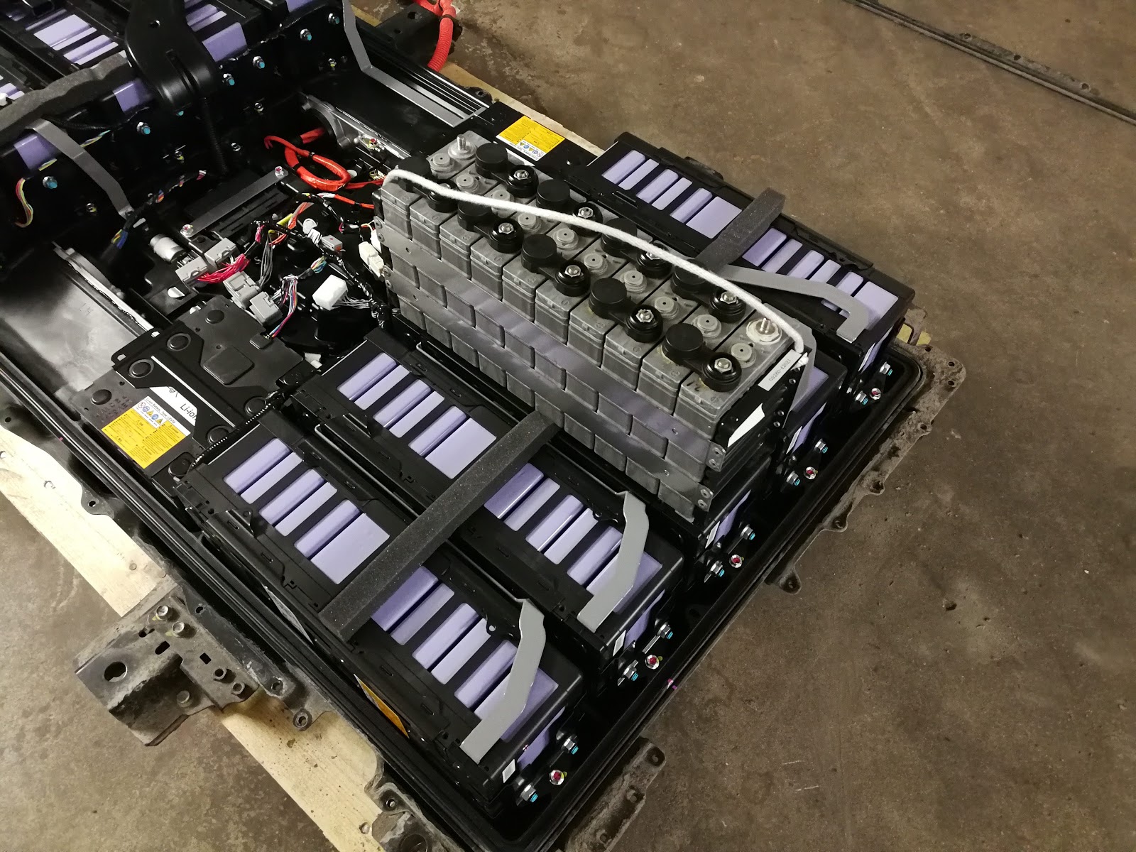 EVMonitor Mitsubishi Miev Battery Pack
