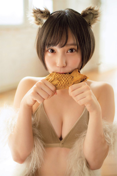 Aki Toyonaga 豊永阿紀, FLASH Special Gravure BEST New Year 2019