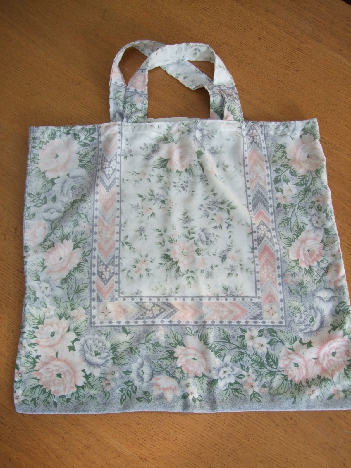 Making Stuff How to make a bag out of a pillowcase