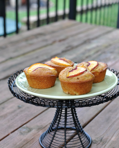 Cornmeal Muffins with Peaches ♥ KitchenParade.com, simple, barely sweet cornmeal muffins packed with fresh summer peaches. No mixer required.