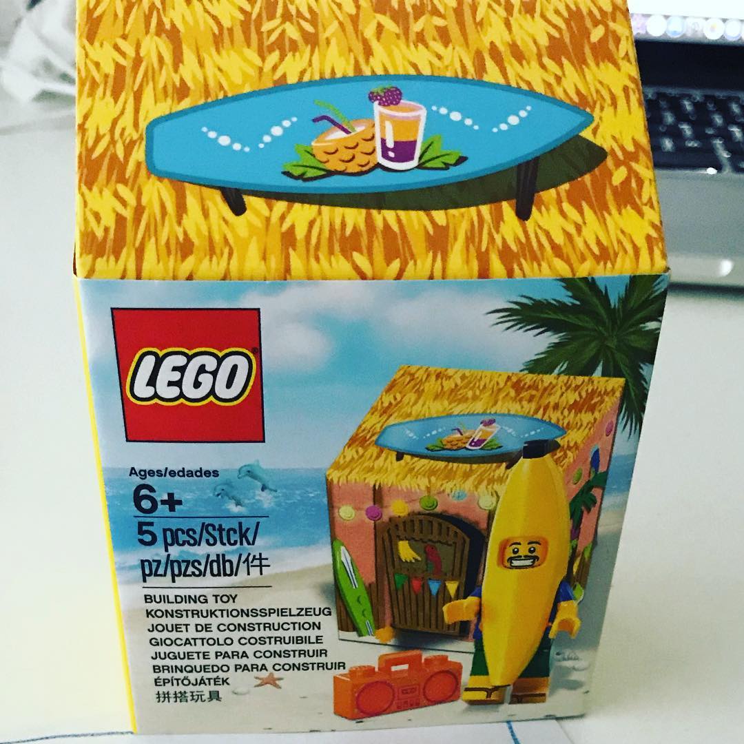 AnJ's Brick Blog Lego Seasonal Banana Guy Set Image Revealed!