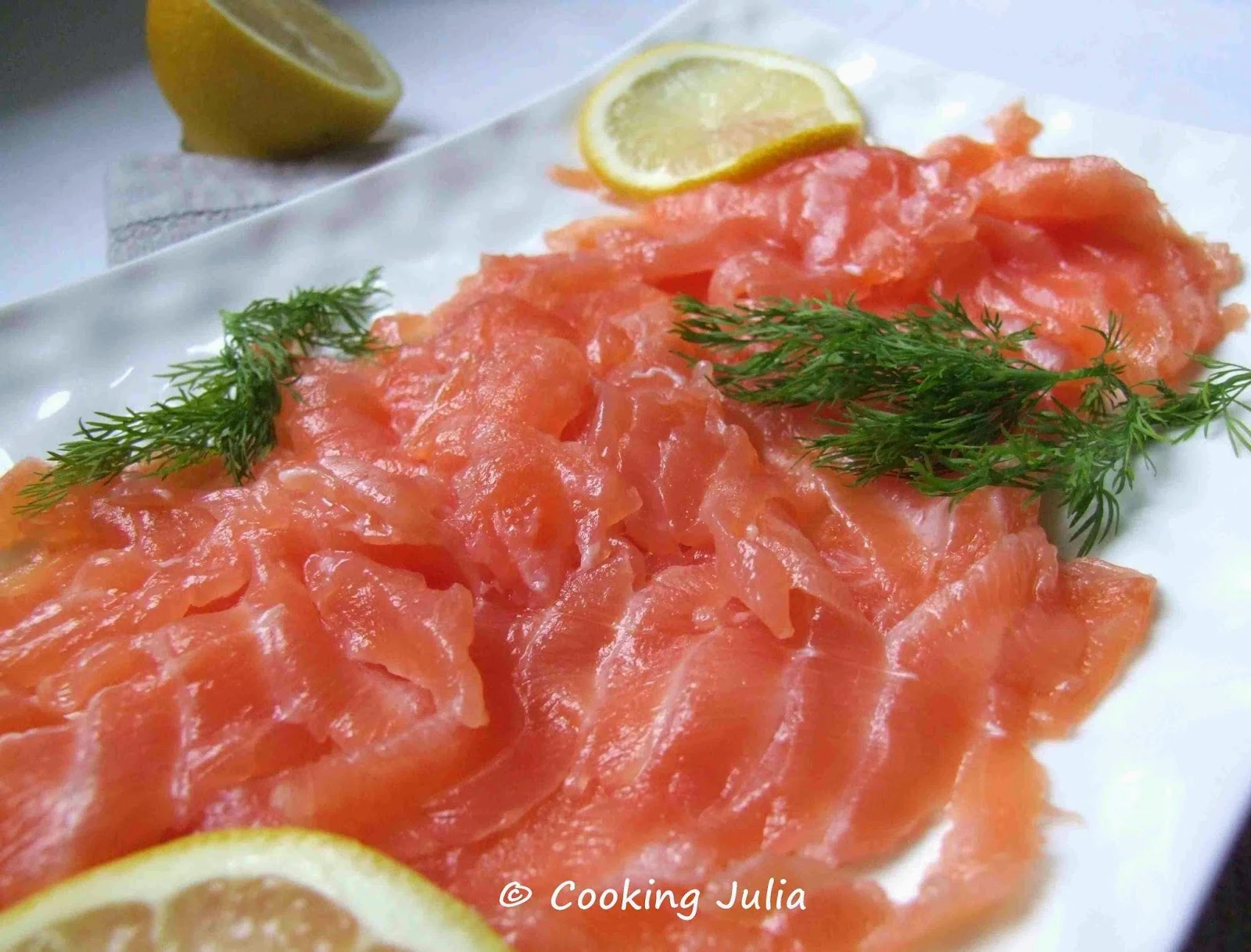 COOKING JULIA : SAUMON FUMÉ MAISON