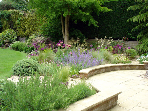 High Level and Skilled Garden Designer from London