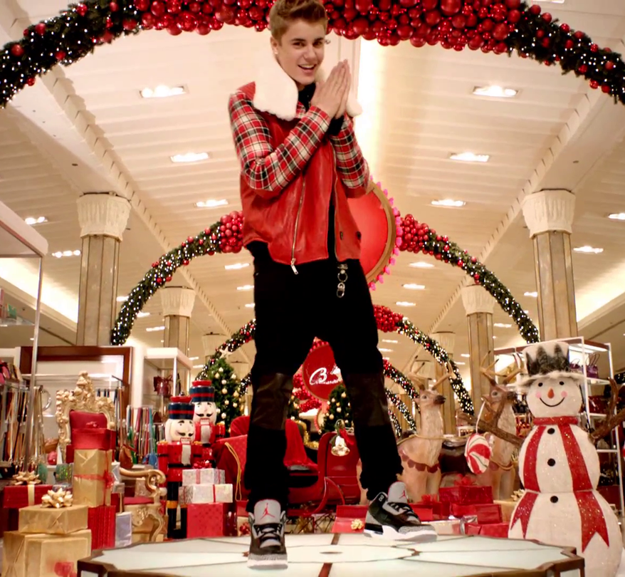 Bieber Exclusive: Justin Bieber "All I Want For Christmas Is You" Hot Photos Gallery (Special)"