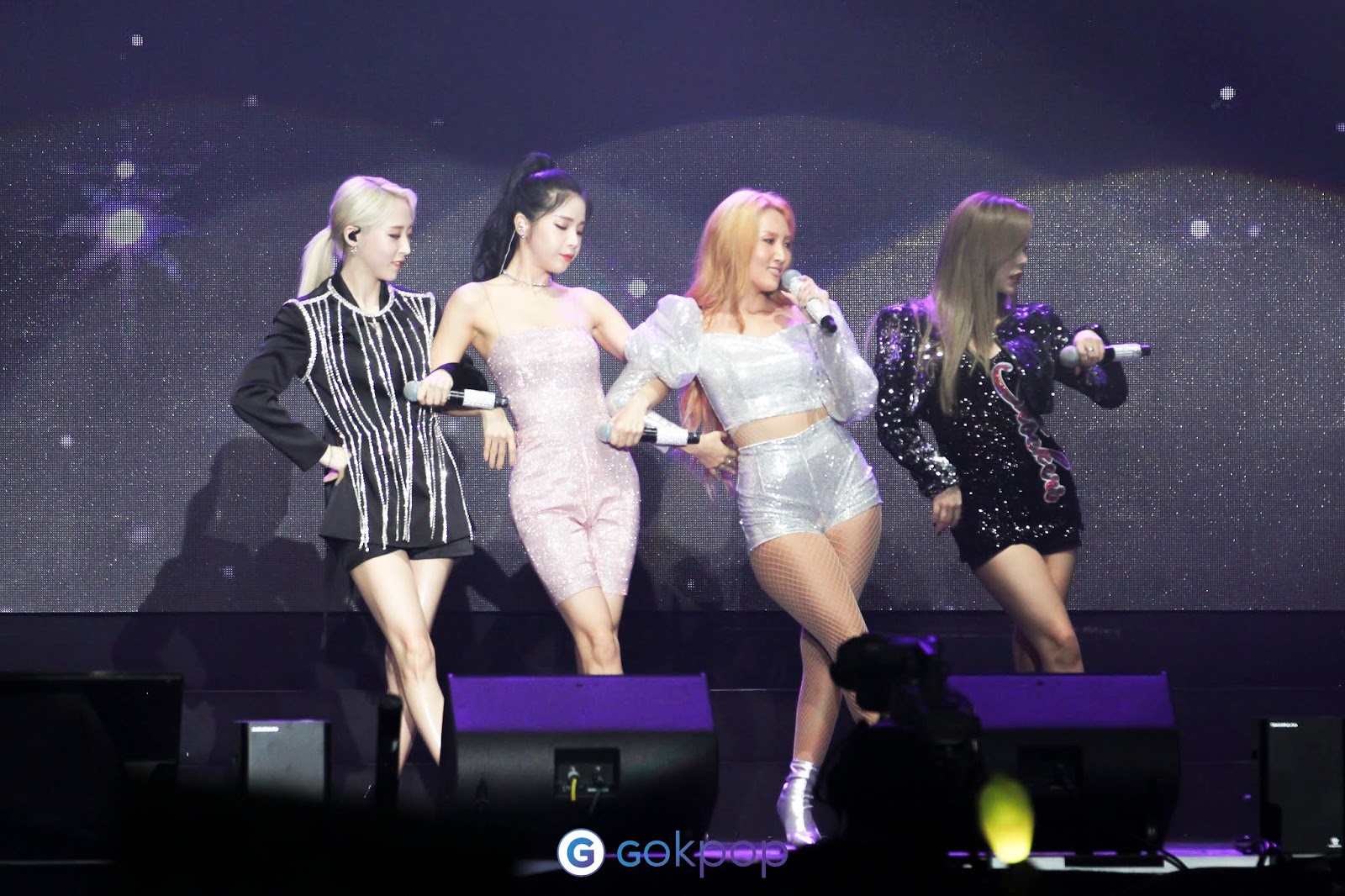 MAMAMOO concludes their Asia Fan Meeting Tour [HELLO! MOOMOO] in Singapore