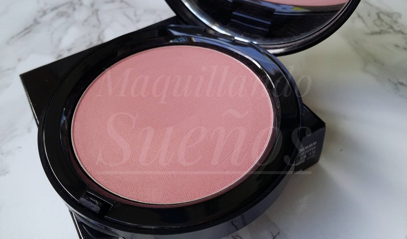Bobbi Brown Illuminating Bronzing Powder Antigua