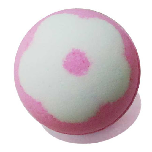 花語汽泡泡澡球，整顆入水後會呈現美麗的粉紅色，還有甜甜花香