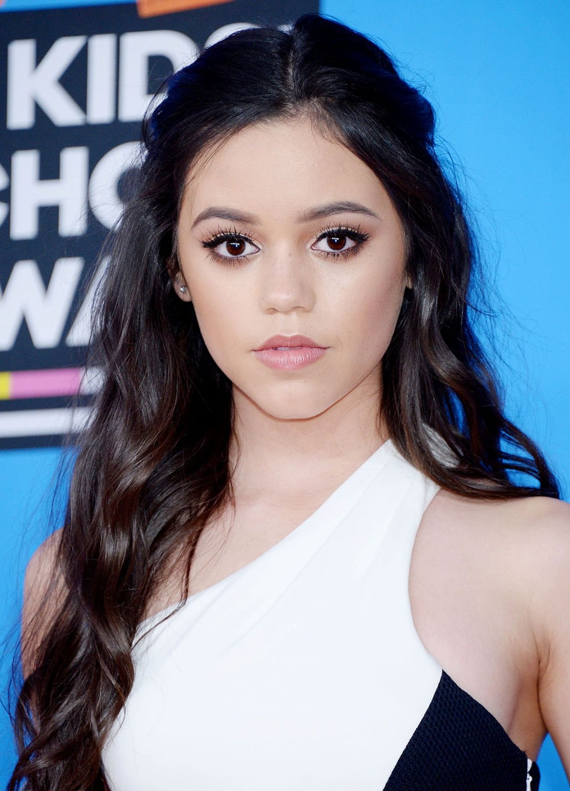 Starlet Arcade: Hot Jenna Ortega