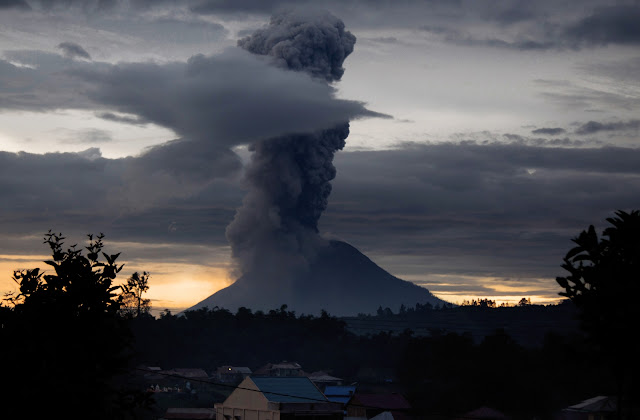The Big Wobble Indonesia-volcanic-eruption