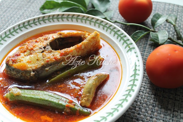 Masak Asam Pedas Melaka Ikan Terubuk