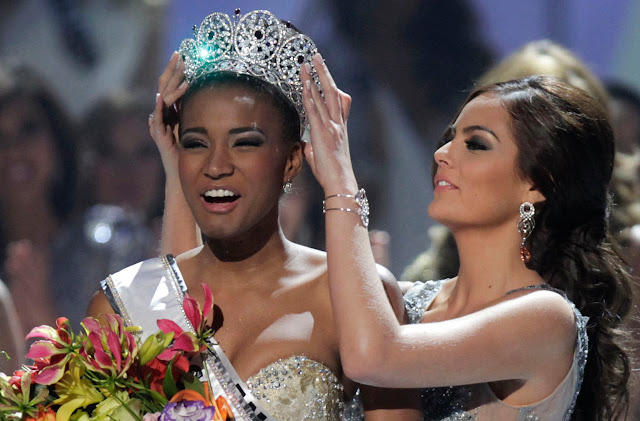 Leila Luliana da Costa Vieira Lopes was crowned Miss Angola 2011 and Miss Universe 2011