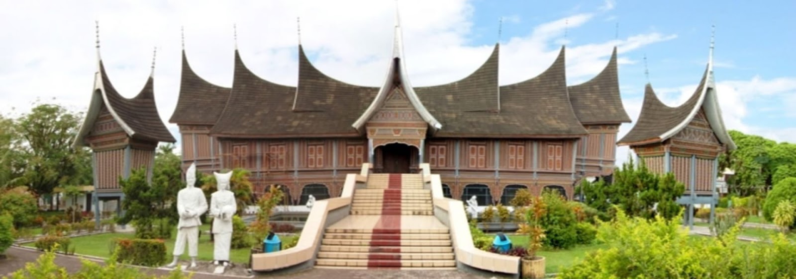 Muhammad Fajri Alwi Taman Melati Destinasi Wisata Terbaik Di Padang Sumatera Barat