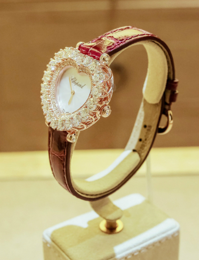 đồng hồ có giá 1,5 tỷ của chiopard L’Heure du Diamant đồng hồ có giá gần 1,5 tỷ của chiopard L’Heure du Diamant