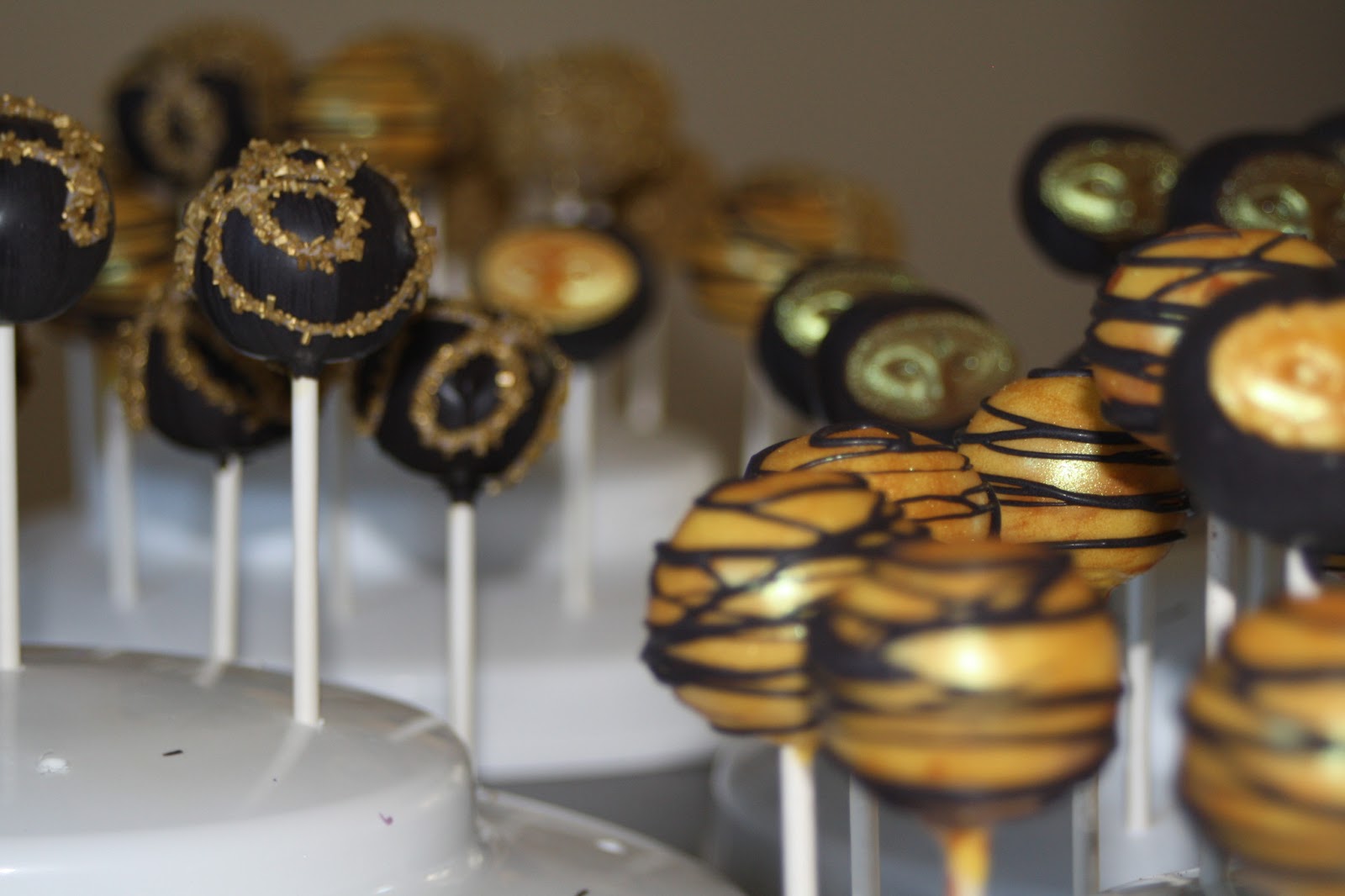 Natalie's Cake Pops Masquerade Cake Pops