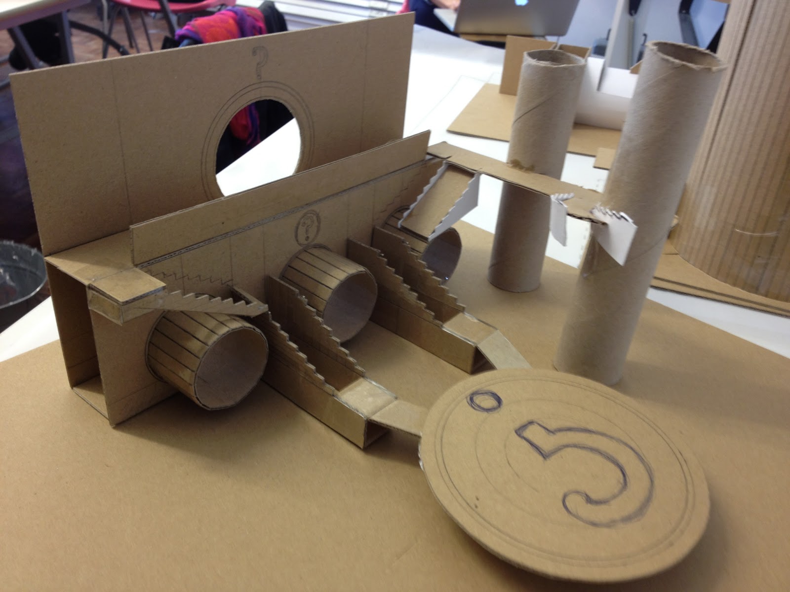 Daniel Gubba - Set and Props.: Design for Film - Batman: The Riddler's Lair