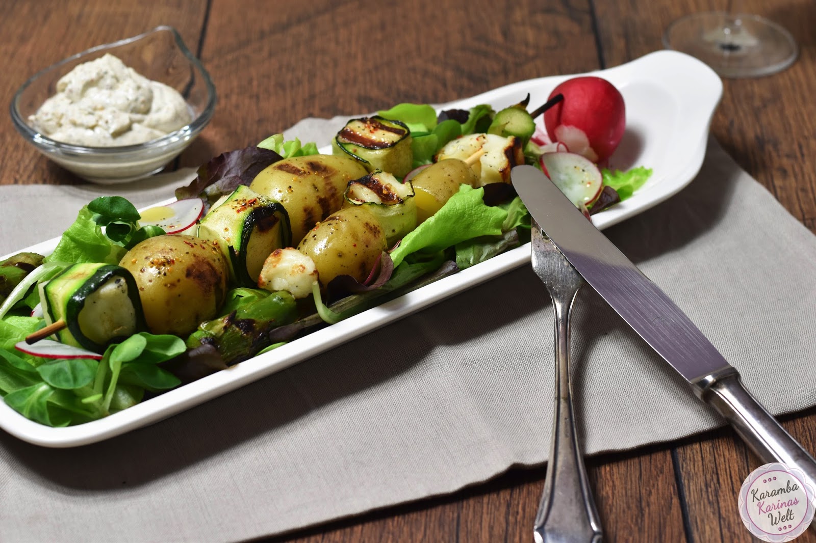 KarambaKarina&amp;#39;s Welt: Halloumi-Gemüse-Grillspieße auf Salatbett mit ...