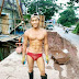 Hot boy phụ hồ body chuẩn